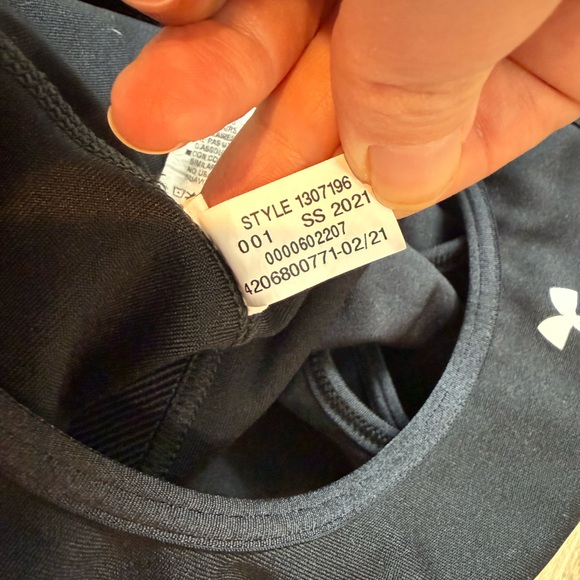 Under Armour Black Crossback Mid Sports Bra - Picture 9 of 10